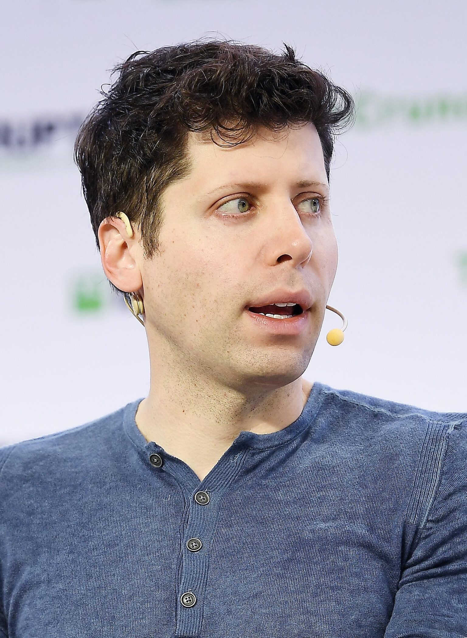 Unlock Crypto Chat: Sam Altman’s Network Revolutionizes Messaging