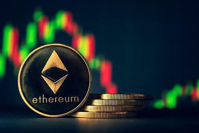 Crypto Clash: SEC, Ripple Seek Urgent Court Pause—What’s Next?